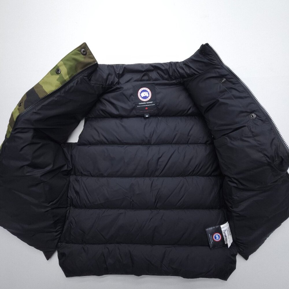 Canada Goose Freestyle Vest in Camo - Picture 4 of 14
